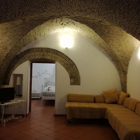 Bed and Breakfast Svegliarsi Nei Borghi - La Patronale à Troia Extérieur photo